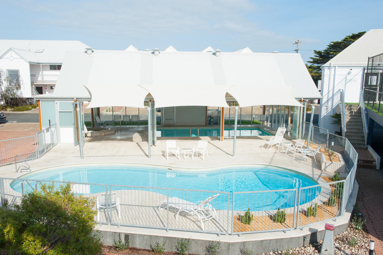 The Moorings At Metung Hotel Exterior photo