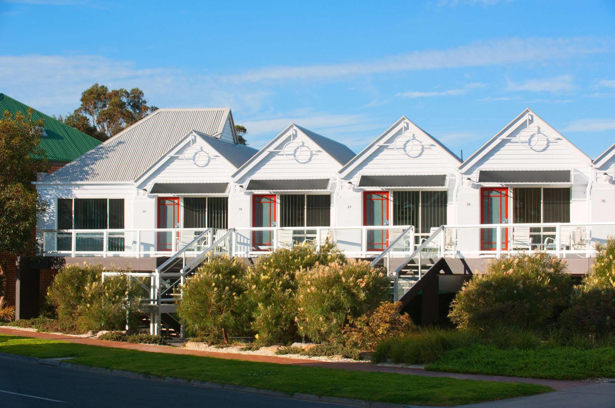 The Moorings At Metung Hotel Exterior photo